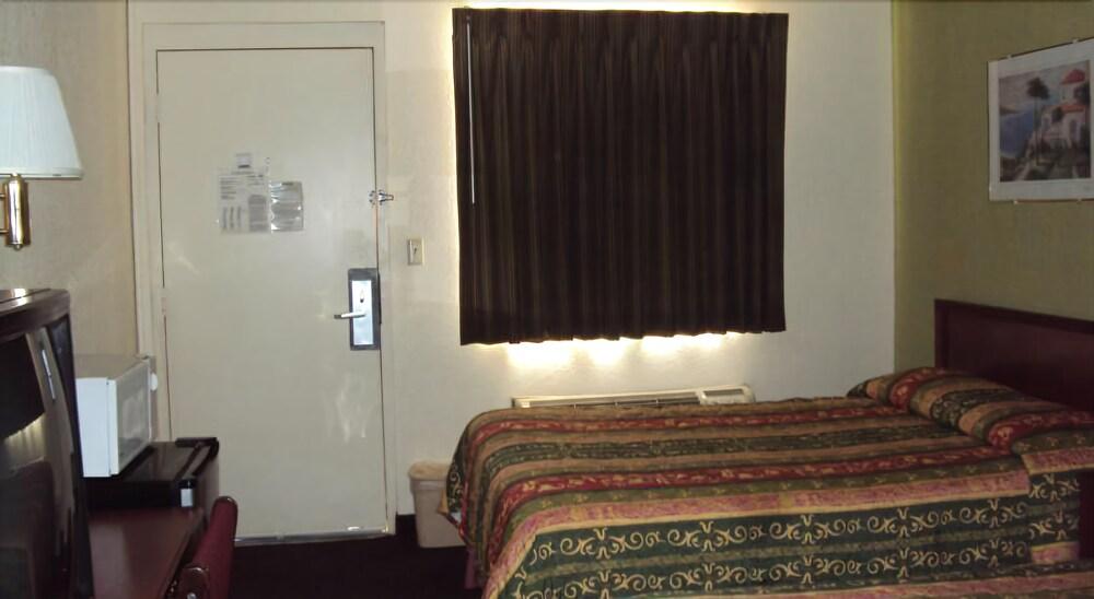 Days Inn By Wyndham Farmington Nm Екстер'єр фото