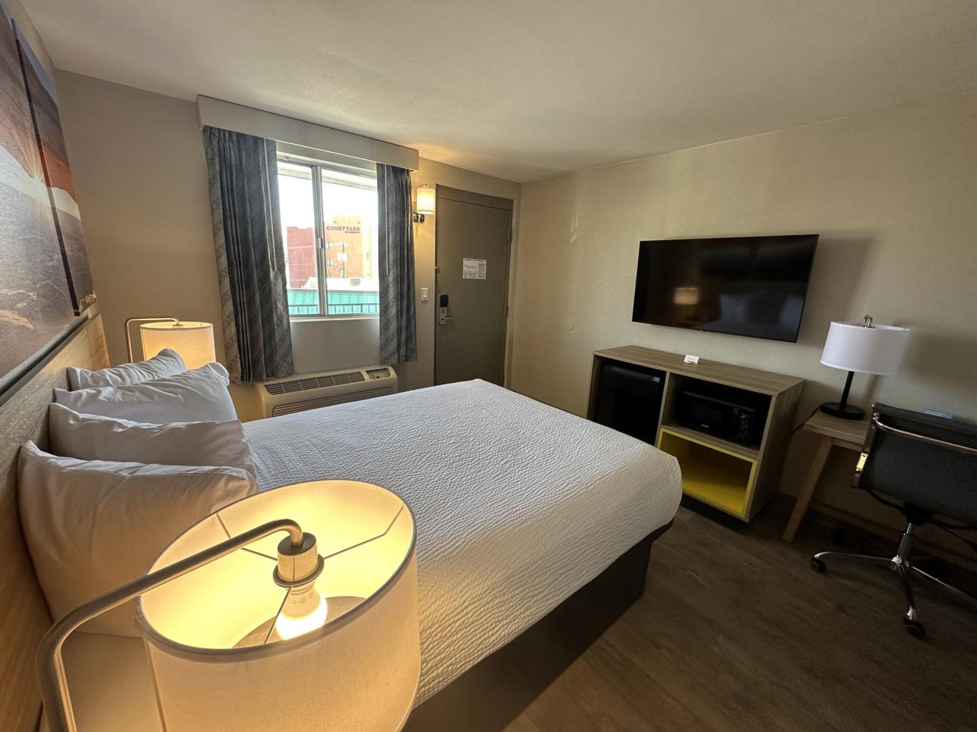 Days Inn By Wyndham Farmington Nm Екстер'єр фото